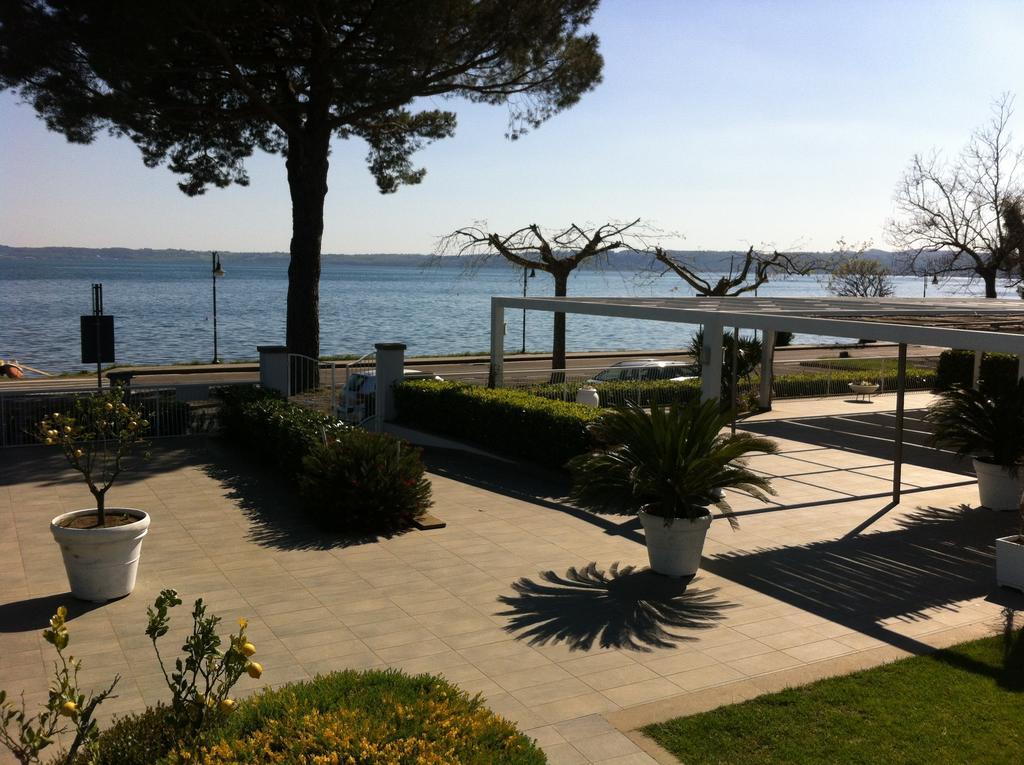 Skipper White Guest House Trevignano Romano Buitenkant foto